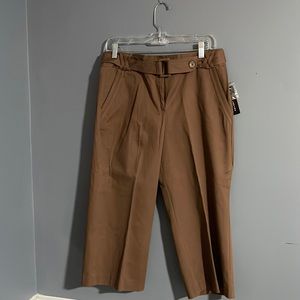 Larry Levine Capri pants
